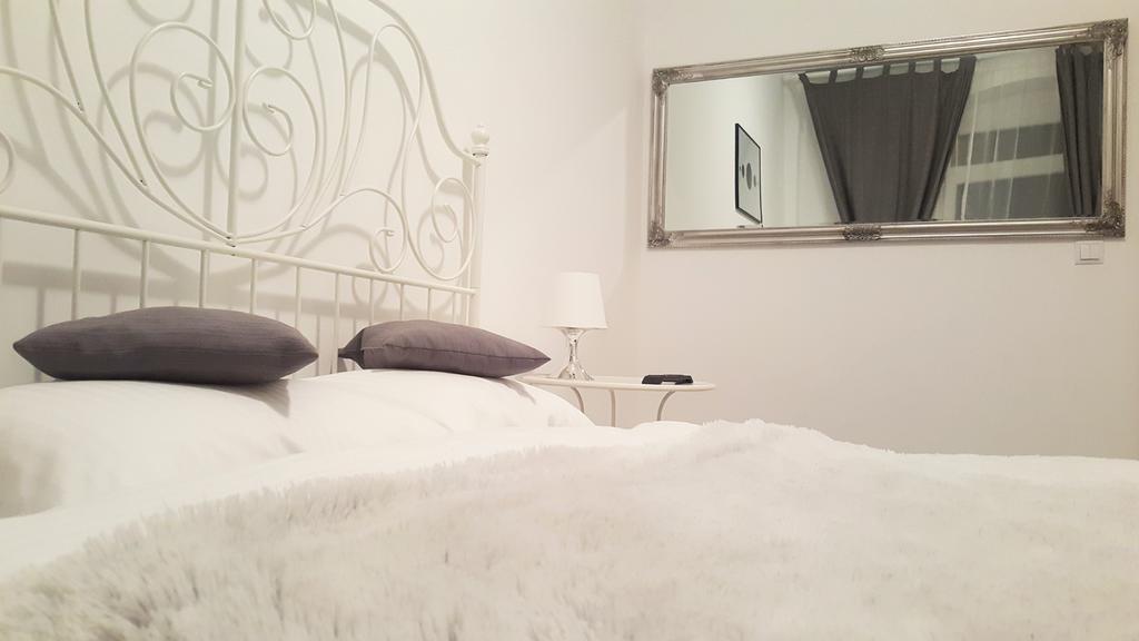 Apartment Center *